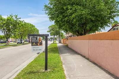 2170 W 60th St #16208, Hialeah, FL 33016 - Photo 27