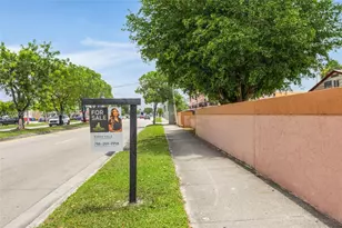 2170 W 60th St, Hialeah, FL 33016 - Photo 27