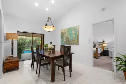 8308 NW 74th St, Tamarac, FL 33321 - Photo 13