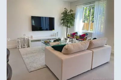 807 SE 14th St #0, Fort Lauderdale, FL 33316 - Photo 3
