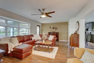 112 NE 10th Ave, Pompano Beach, FL 33060 - Photo 9