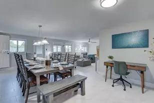 112 NE 10th Ave, Pompano Beach, FL 33060 - Photo 17