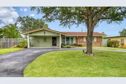 112 NE 10th Ave #0, Pompano Beach, FL 33060 - Photo 1