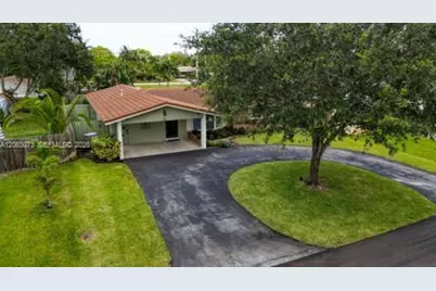 112 NE 10th Ave #0, Pompano Beach, FL 33060 - Photo 3