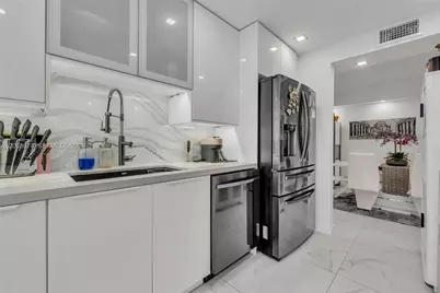 18071 Biscayne Blvd #901, Aventura, FL 33160 - Photo 11