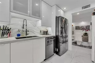 18071 Biscayne Blvd, Aventura, FL 33160 - Photo 11