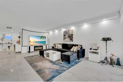 18071 Biscayne Blvd #901, Aventura, FL 33160 - Photo 9