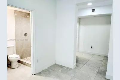 580 NW 34th St #1, Miami, FL 33127 - Photo 17