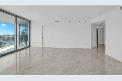 488 NE 18th St #3900, Miami, FL 33132 - Photo 11