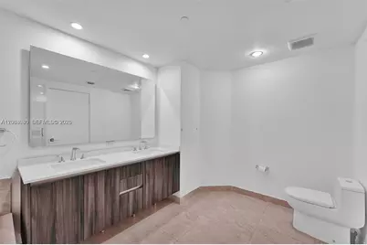 488 NE 18th St #3900, Miami, FL 33132 - Photo 9