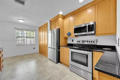 5520 NW 49th Ave #5520, Coconut Creek, FL 33073 - Photo 9