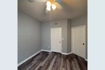 8811 S Isles Cr #8811, Tamarac, FL 33321 - Photo 11