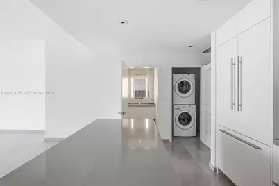88 SW 7th St #2307, Miami, FL 33130 - Photo 25