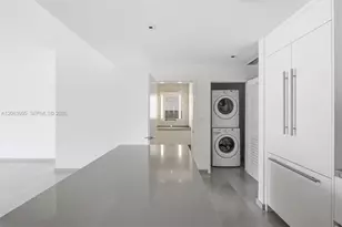 88 SW 7th St, Miami, FL 33130 - Photo 25