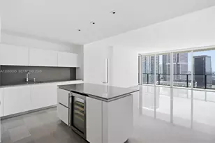 88 SW 7th St, Miami, FL 33130 - Photo 21