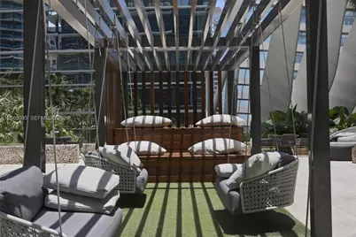 88 SW 7th St #2307, Miami, FL 33130 - Photo 7