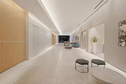 88 SW 7th St #2307, Miami, FL 33130 - Photo 11