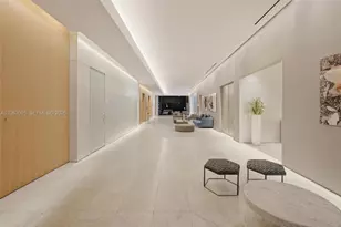 88 SW 7th St, Miami, FL 33130 - Photo 11
