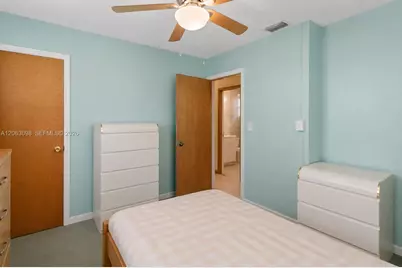 4857 NW 8th Ct, Plantation, FL 33317 - Photo 13