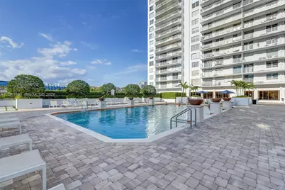 2851 NE 183rd St #605E, Aventura, FL 33160 - Photo 19