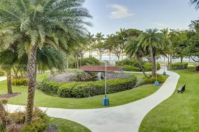 2851 NE 183rd St #605E, Aventura, FL 33160 - Photo 17