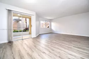 9933 Westview Dr, Coral Springs, FL 33076 - Photo 7