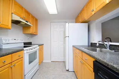 9933 Westview Dr #413, Coral Springs, FL 33076 - Photo 3