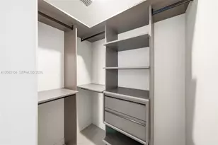 11 NE 6th St, Miami, FL 33132 - Photo 19