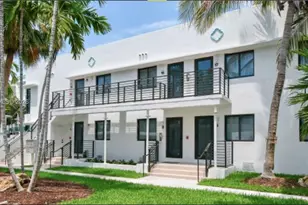1971 Bay Dr, Miami Beach, FL 33141 - Photo 9
