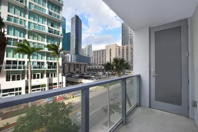 31 SE 6th St #406, Miami, FL 33131 - Photo 5