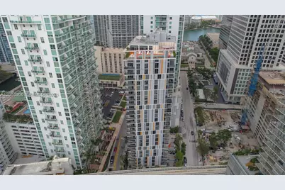 31 SE 6th St #406, Miami, FL 33131 - Photo 9
