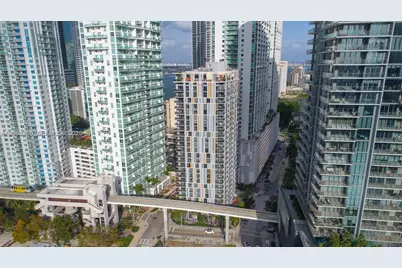 31 SE 6th St #406, Miami, FL 33131 - Photo 11