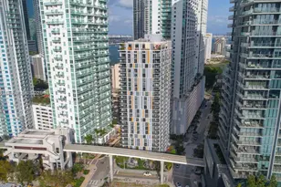31 SE 6th St, Miami, FL 33131 - Photo 11