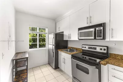 1241 14th St #9, Miami Beach, FL 33139 - Photo 7