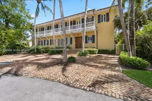 685 Harbor Ln, Key Biscayne, FL 33149 - Photo 1