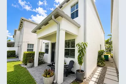 4922 NW 48th Ter #4922, Tamarac, FL 33319 - Photo 19