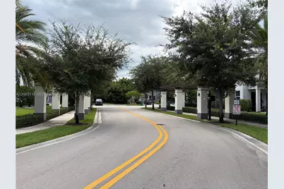 4922 NW 48th Ter #4922, Tamarac, FL 33319 - Photo 23