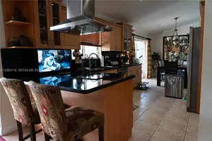 17992 SW 152nd Ct, Miami, FL 33187 - Photo 9