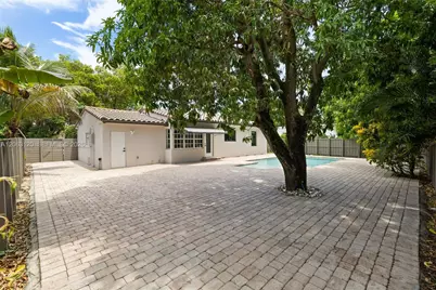 9350 NE 9th Place, Miami Shores, FL 33138 - Photo 19