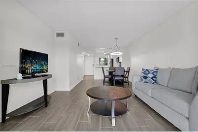 7142 Golf Colony Ct #206, Lake Worth, FL 33467 - Photo 15