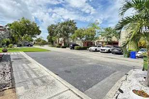 1151 Windward Dr, Pembroke Pines, FL 33026 - Photo 3