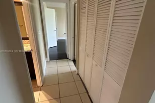 482 NW 165th St Rd, Miami, FL 33169 - Photo 5