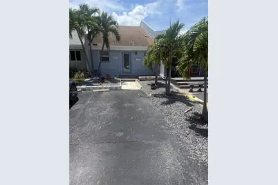 3037 NE 13th Ave, Oakland Park, FL 33334 - Photo 1