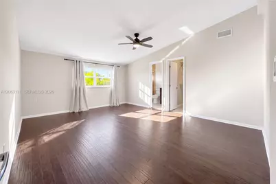 3037 NE 13th Ave, Oakland Park, FL 33334 - Photo 13