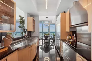 100 S Pointe Dr, Miami Beach, FL 33139 - Photo 5