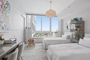 100 S Pointe Dr, Miami Beach, FL 33139 - Photo 11
