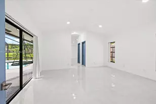 9272 NW 18th St, Plantation, FL 33322 - Photo 23