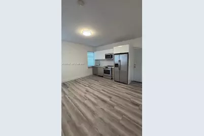 729 Meridian Av #8, Miami Beach, FL 33139 - Photo 3