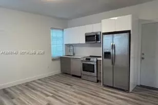 729 Meridian Ave, Miami Beach, FL 33139 - Photo 3