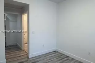 729 Meridian Ave, Miami Beach, FL 33139 - Photo 7